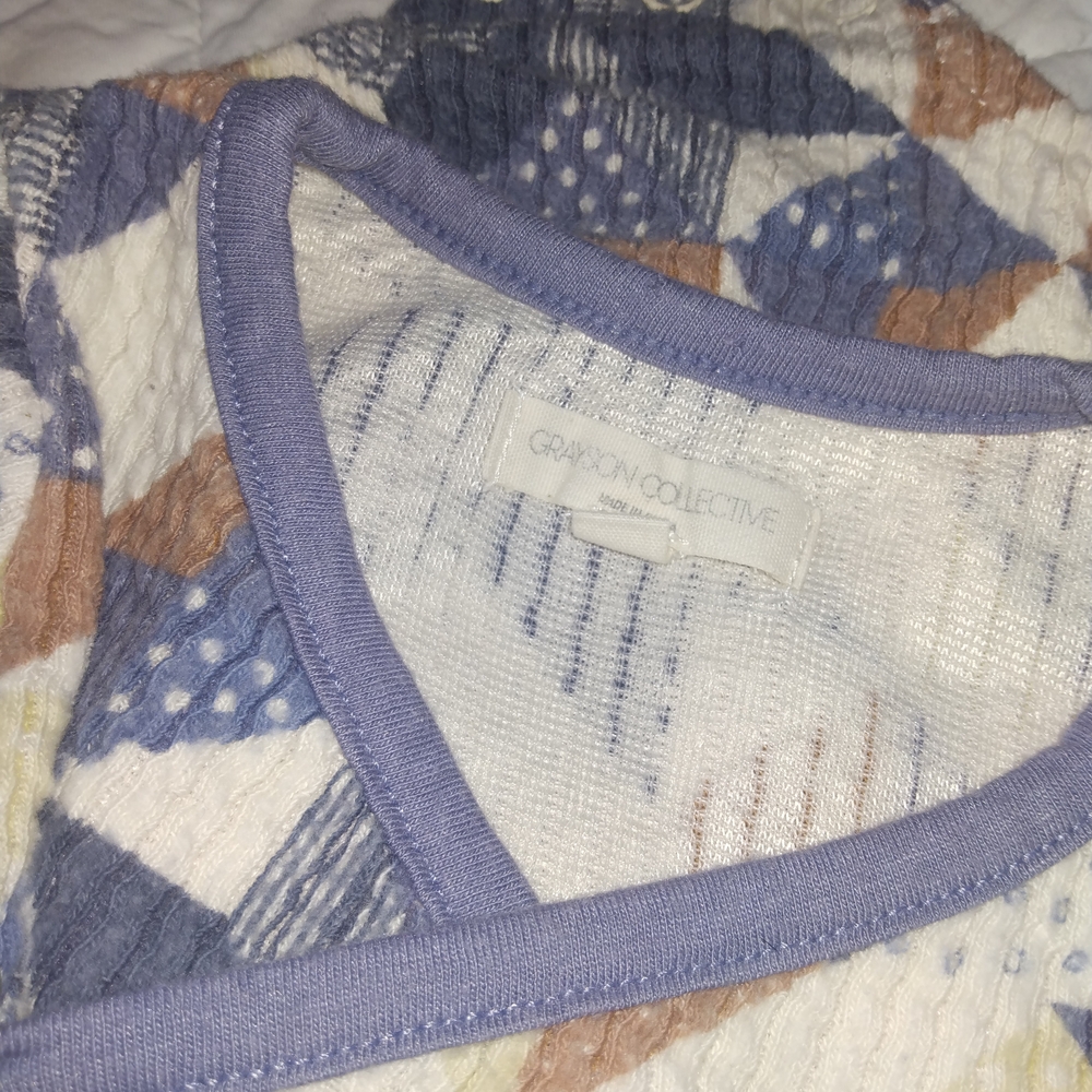 Geometric Pattern Baby Onesie - Picture 4 of 5